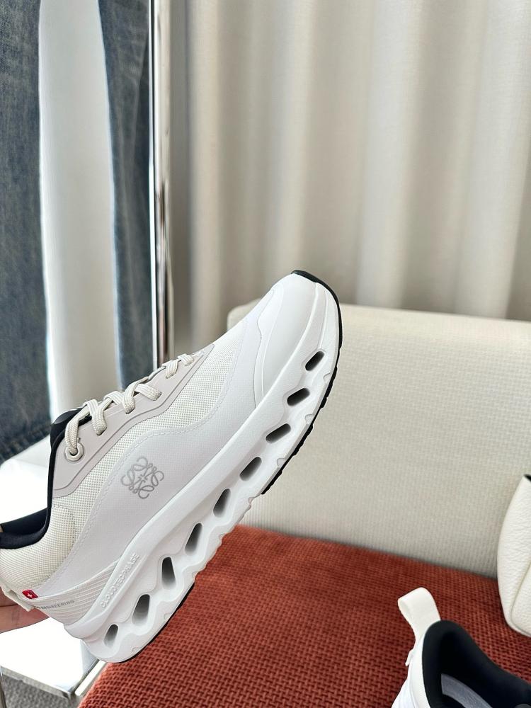 LOEWE & ON RUNNING